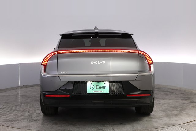 2024 Kia EV6 — photo 12 of 21