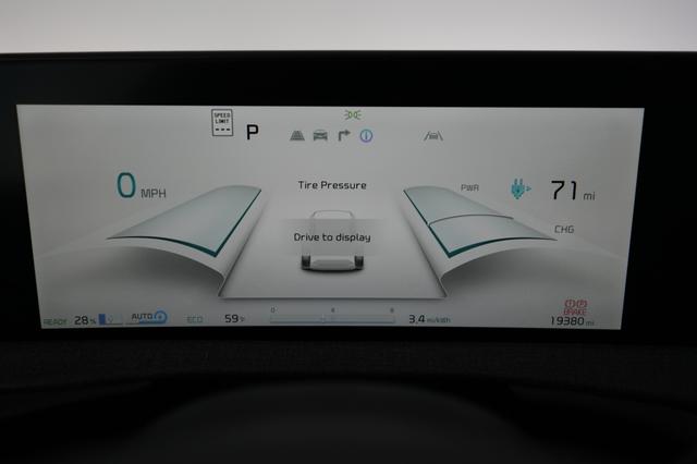2024 Kia EV6 — photo 5 of 21