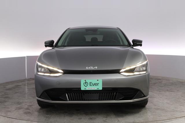 2024 Kia EV6 — photo 9 of 21