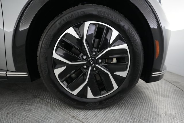 2024 Kia EV6 — photo 16 of 21
