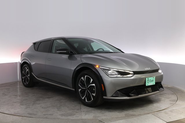 2024 Kia EV6 — photo 10 of 21