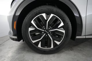 2024 Kia EV6 — photo 15 of 21