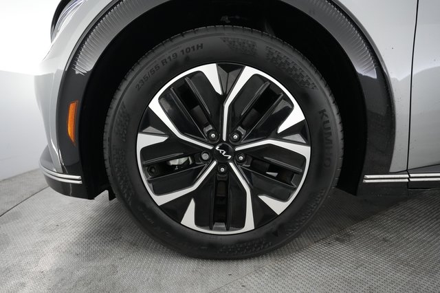 2024 Kia EV6 — photo 15 of 21