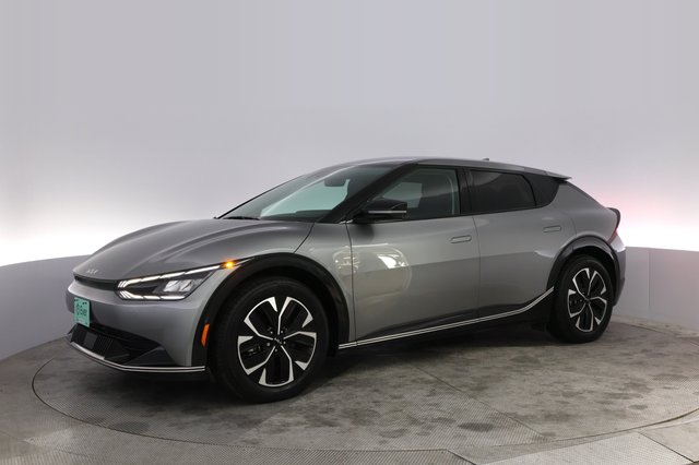 2024 Kia EV6 — photo 14 of 21