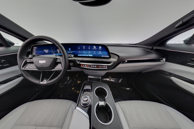 2024 Cadillac Lyriq