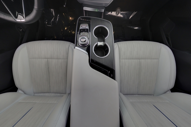 2024 Cadillac Lyriq