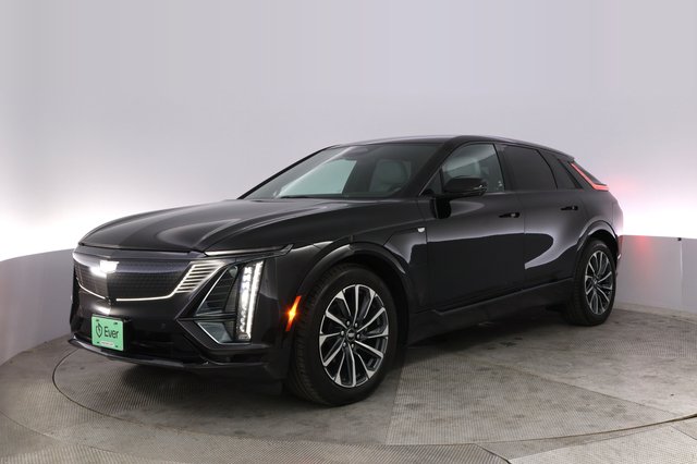 2024 Cadillac Lyriq — VIN 1GYKPTRK2RZ100064