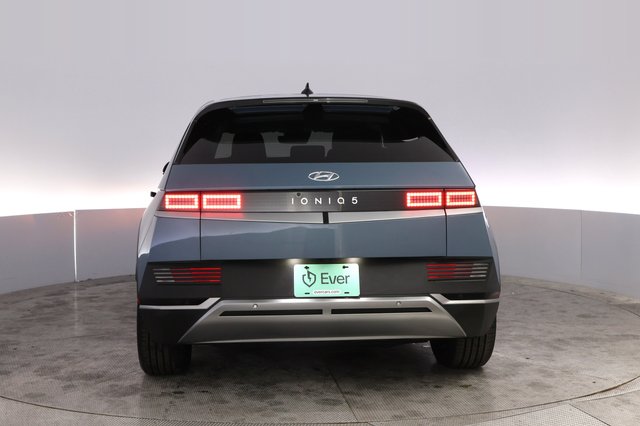 2024 Hyundai IONIQ 5 — photo 12 of 21