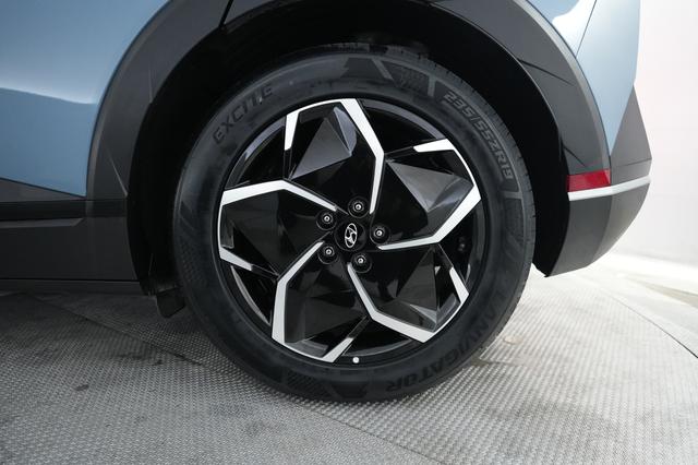 2024 Hyundai IONIQ 5 — photo 7 of 21