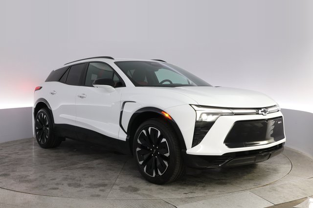 2024 Chevrolet Blazer EV — photo 10 of 19