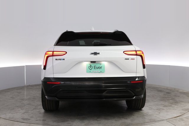 2024 Chevrolet Blazer EV — photo 12 of 19