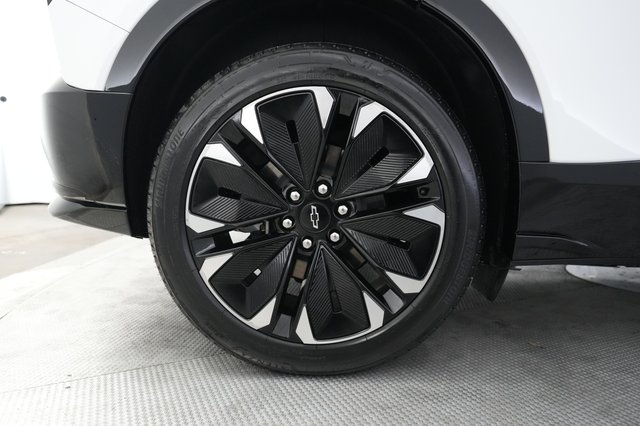 2024 Chevrolet Blazer EV — photo 17 of 19