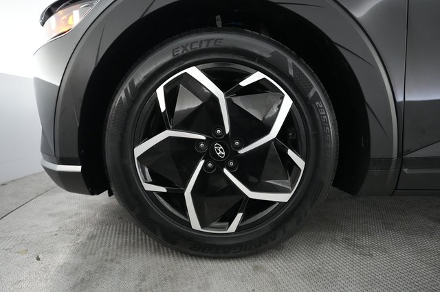 2024 Hyundai IONIQ 5 — photo 15 of 27