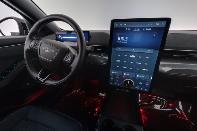 2025 Ford Mustang Mach-E