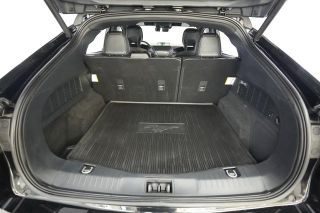 2025 Ford Mustang Mach-E — photo 6 of 32