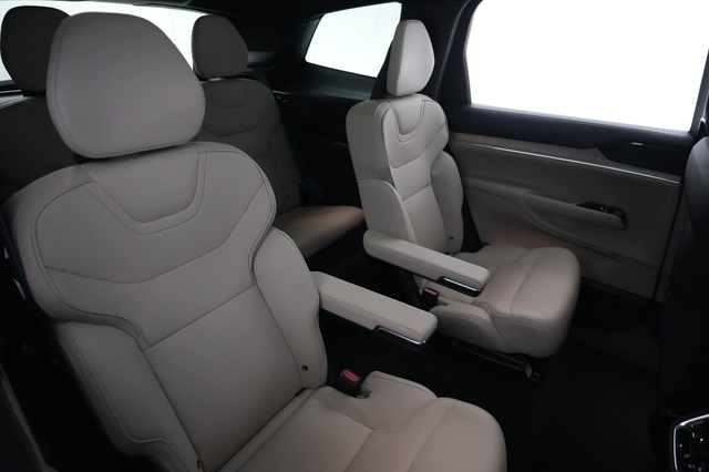 2025 Volvo EX90