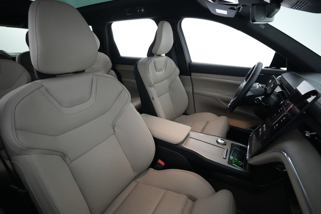 2025 Volvo EX90