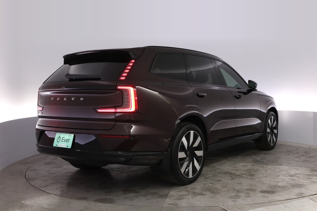 2025 Volvo EX90