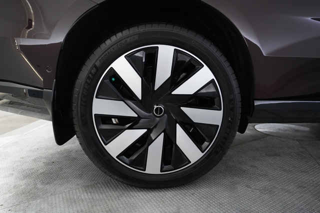 2025 Volvo EX90
