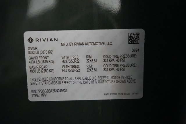 2025 Rivian R1S — photo 24 of 24
