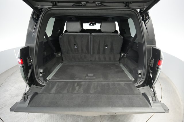 2025 Rivian R1S — photo 6 of 24