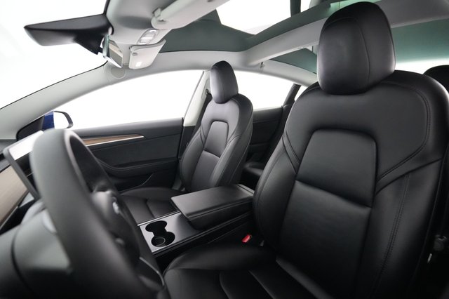 2022 Tesla Model 3 — photo 3 of 21
