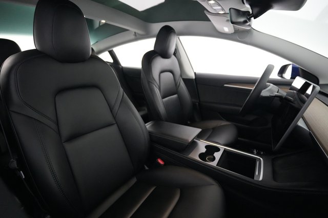 2022 Tesla Model 3 — photo 18 of 21