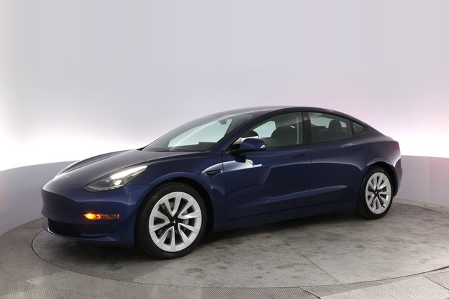 2022 Tesla Model 3 — photo 14 of 21