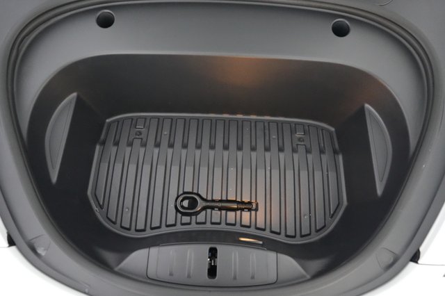 2022 Tesla Model 3 — photo 20 of 21
