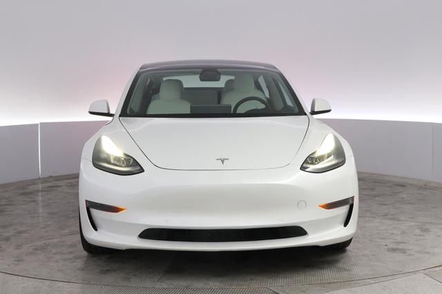 2022 Tesla Model 3 — photo 9 of 21