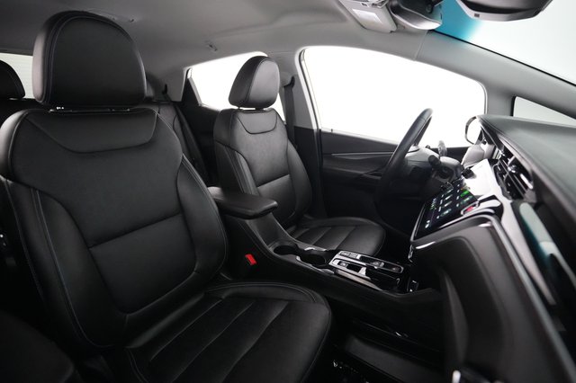 2023 Chevrolet Bolt EV — photo 18 of 21