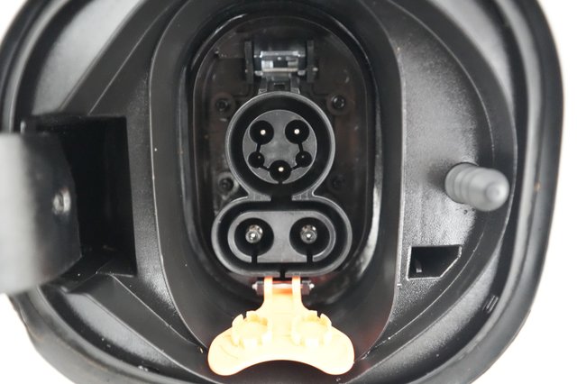 2023 Chevrolet Bolt EV — photo 8 of 21