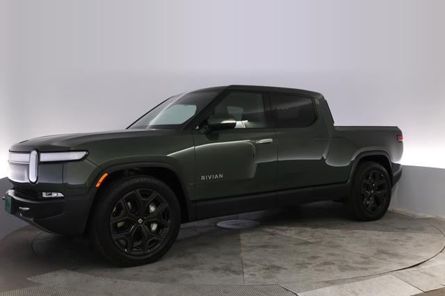 2023 Rivian R1T — photo 8 of 35