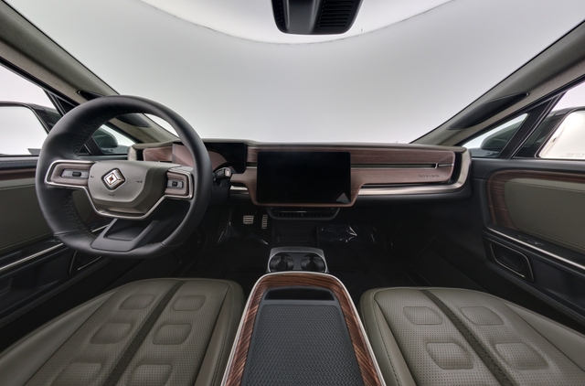 2023 Rivian R1T