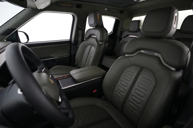 2023 Rivian R1T