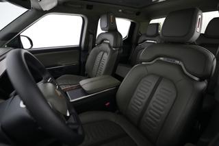 2023 Rivian R1T — photo 3 of 35