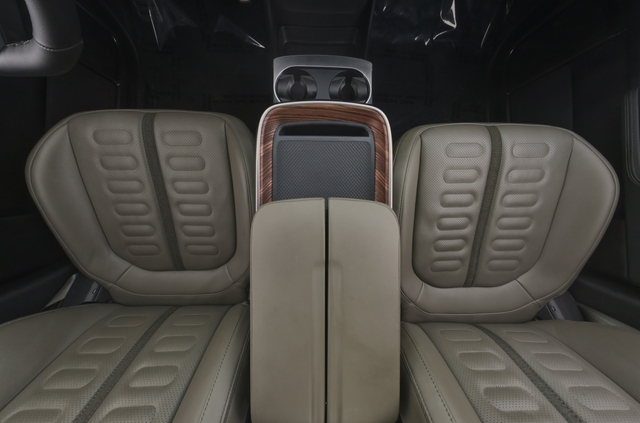 2023 Rivian R1T