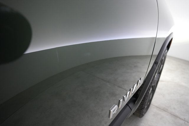 2023 Rivian R1T — photo 29 of 35