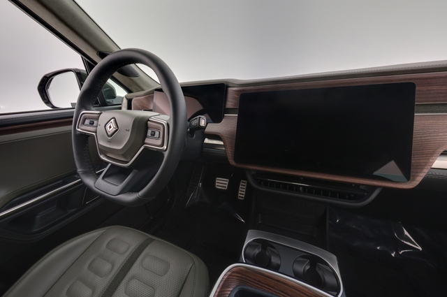 2023 Rivian R1T