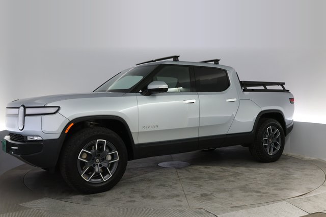 2023 Rivian R1T — photo 14 of 22
