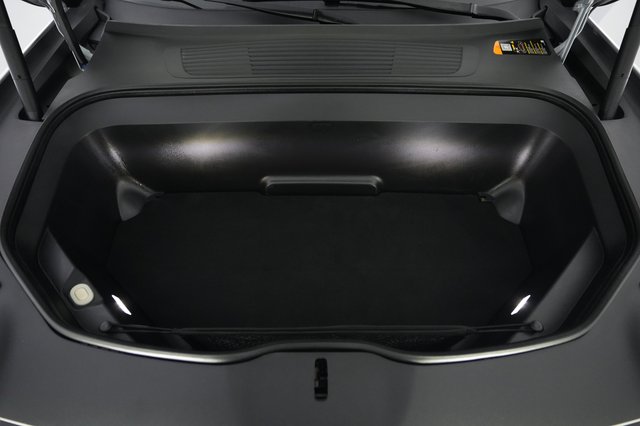 2023 Rivian R1T — photo 19 of 22