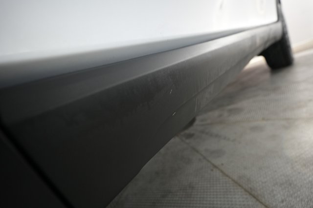 2023 Rivian R1T — photo 20 of 22