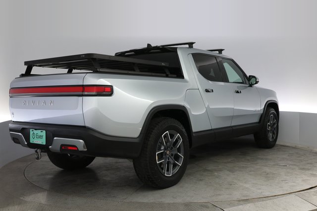 2023 Rivian R1T — photo 2 of 22
