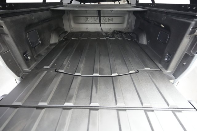 2023 Rivian R1T — photo 6 of 22