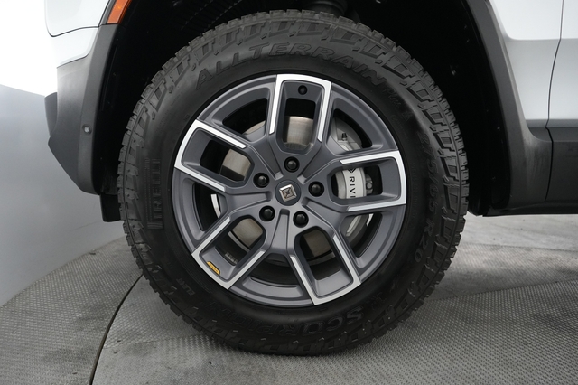 2023 Rivian R1T
