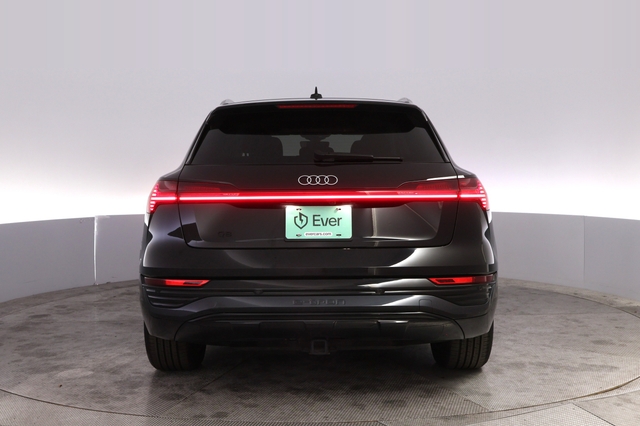 2024 Audi Q8 e-tron