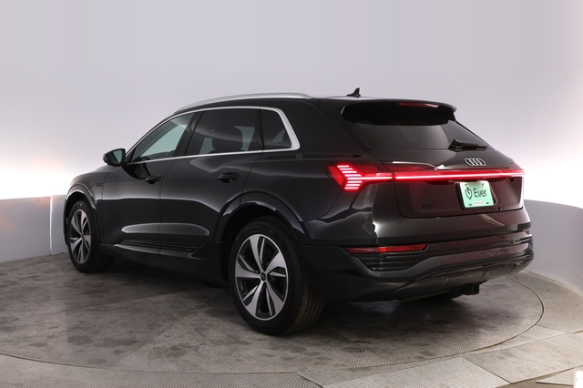2024 Audi Q8 e-tron