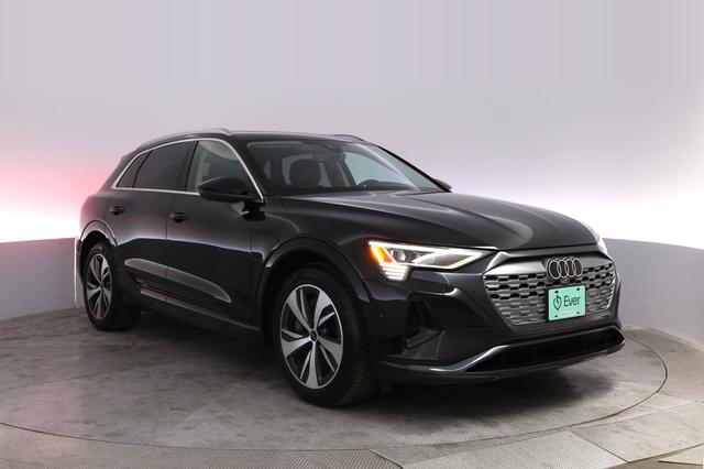 2024 Audi Q8 e-tron — photo 10 of 29