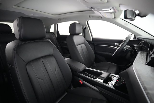 2024 Audi Q8 e-tron — photo 18 of 29