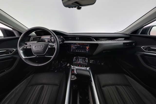 2024 Audi Q8 e-tron